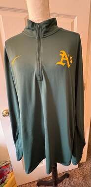 Nike Oakland Athletics Authentic Collection Dri-FIT 1/2-Zip Pullover